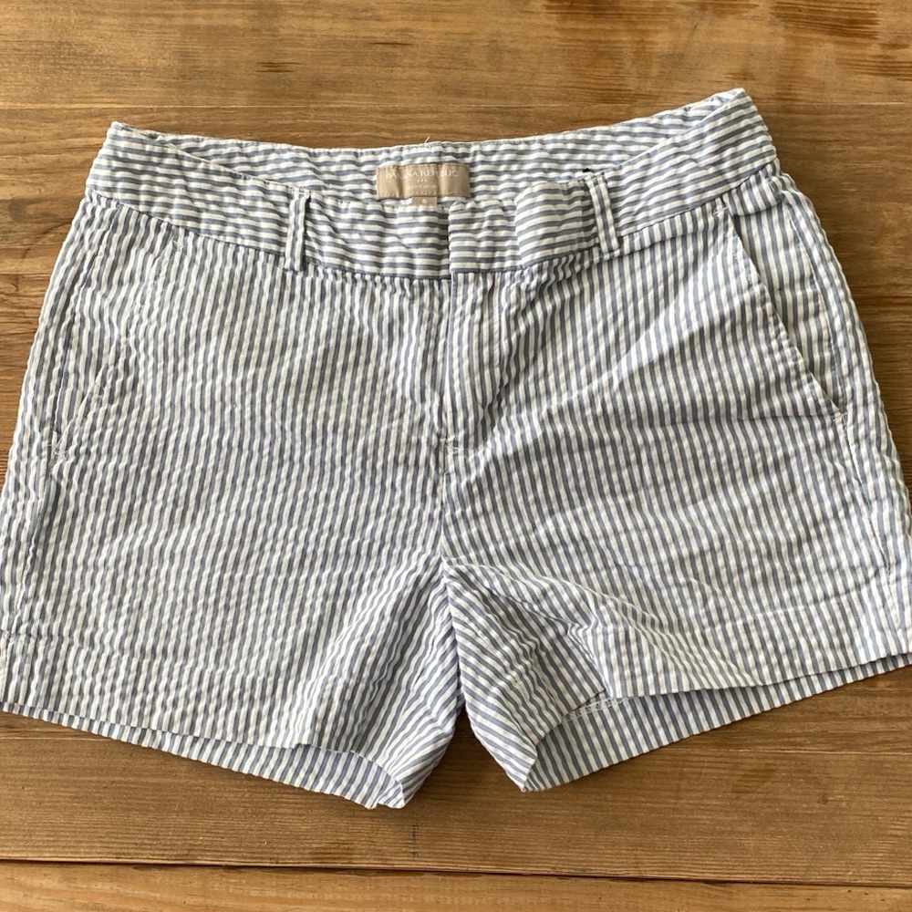 Banana Republic Sear sucker Women’s Casual Shorts Size 8 Hampton Fit